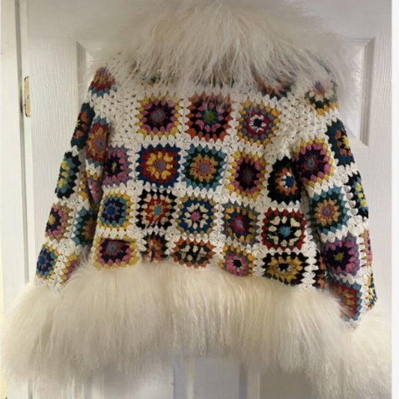 (SOLD) NWT Charlotte Simone Lucie Crochet Afghan Coat - Picture 3 of 9